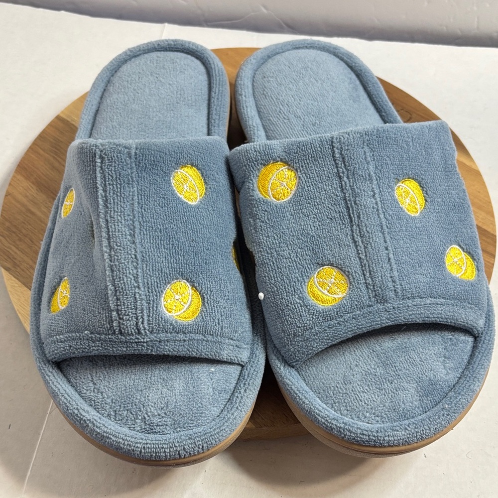 Isotoner Blue Machine Washable Label Sz 7-8 New Without Tags